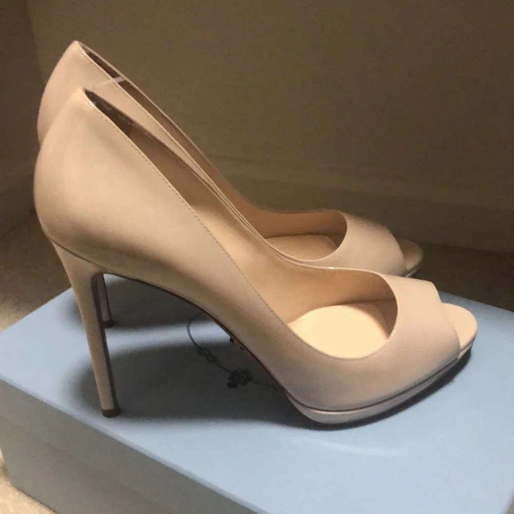 PRADA Nude Patent Leather Platform Peep Toe Pumps size 39